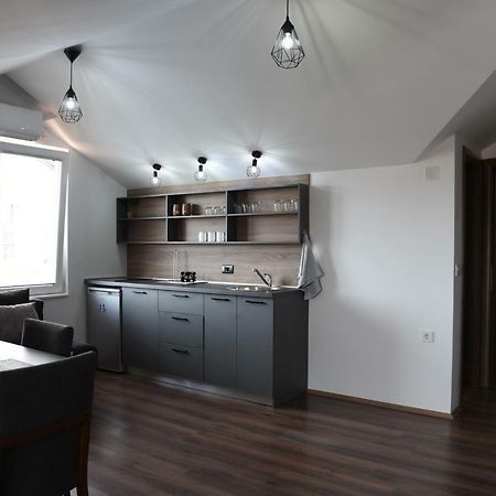 Mihail'S Apartments In Ohrid - 1 Екстер'єр фото
