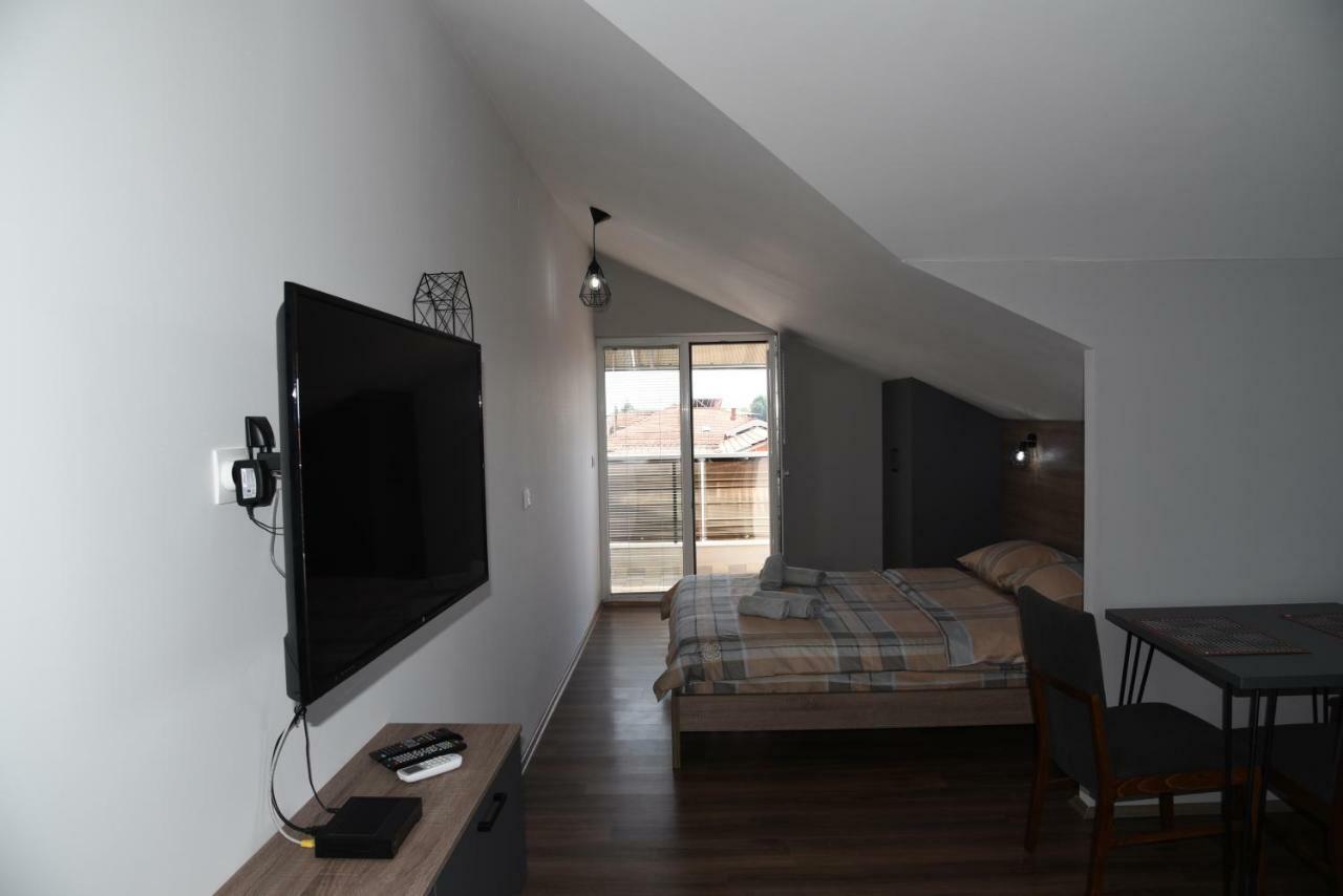 Mihail'S Apartments In Ohrid - 1 Екстер'єр фото