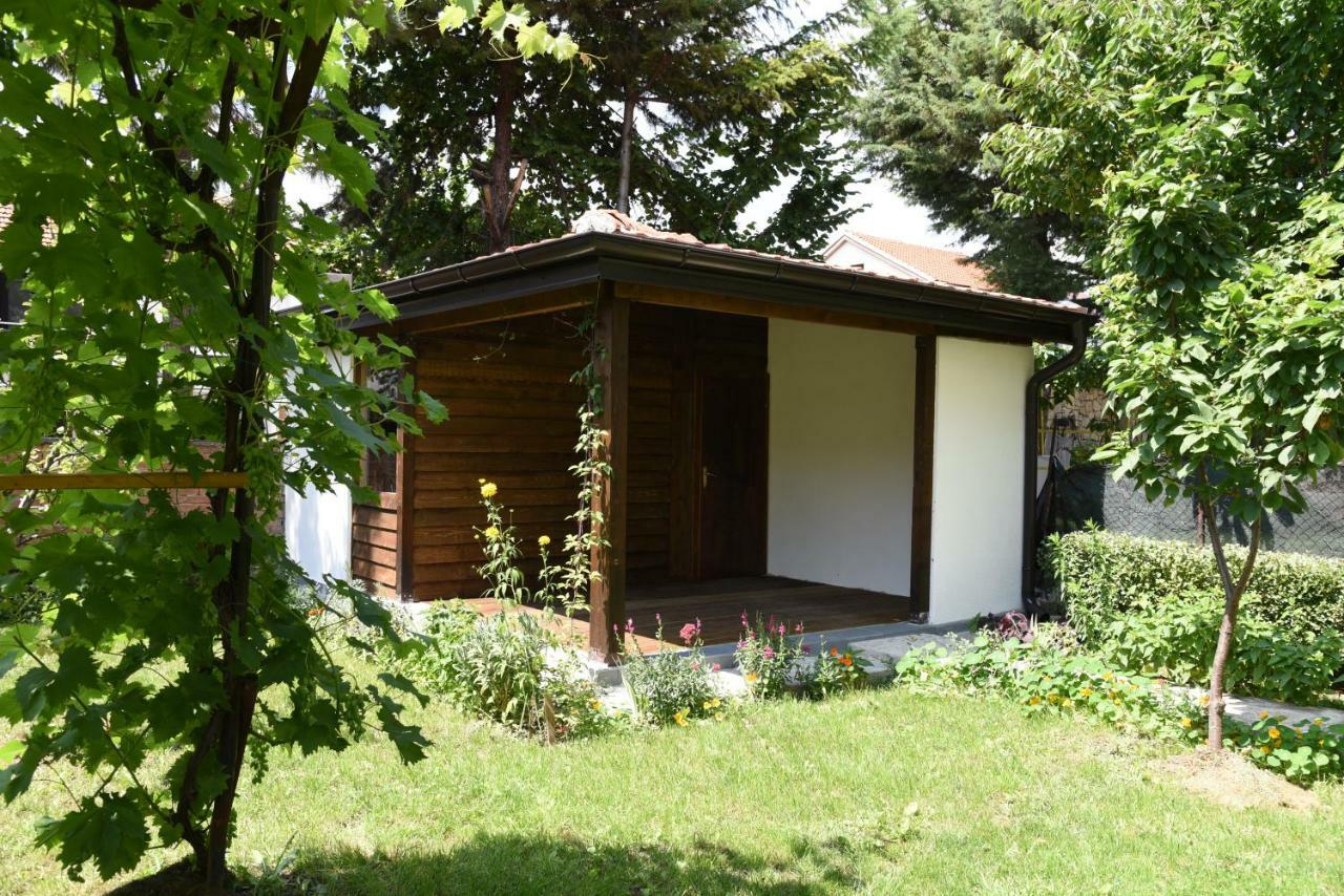 Mihail'S Apartments In Ohrid - 1 Екстер'єр фото