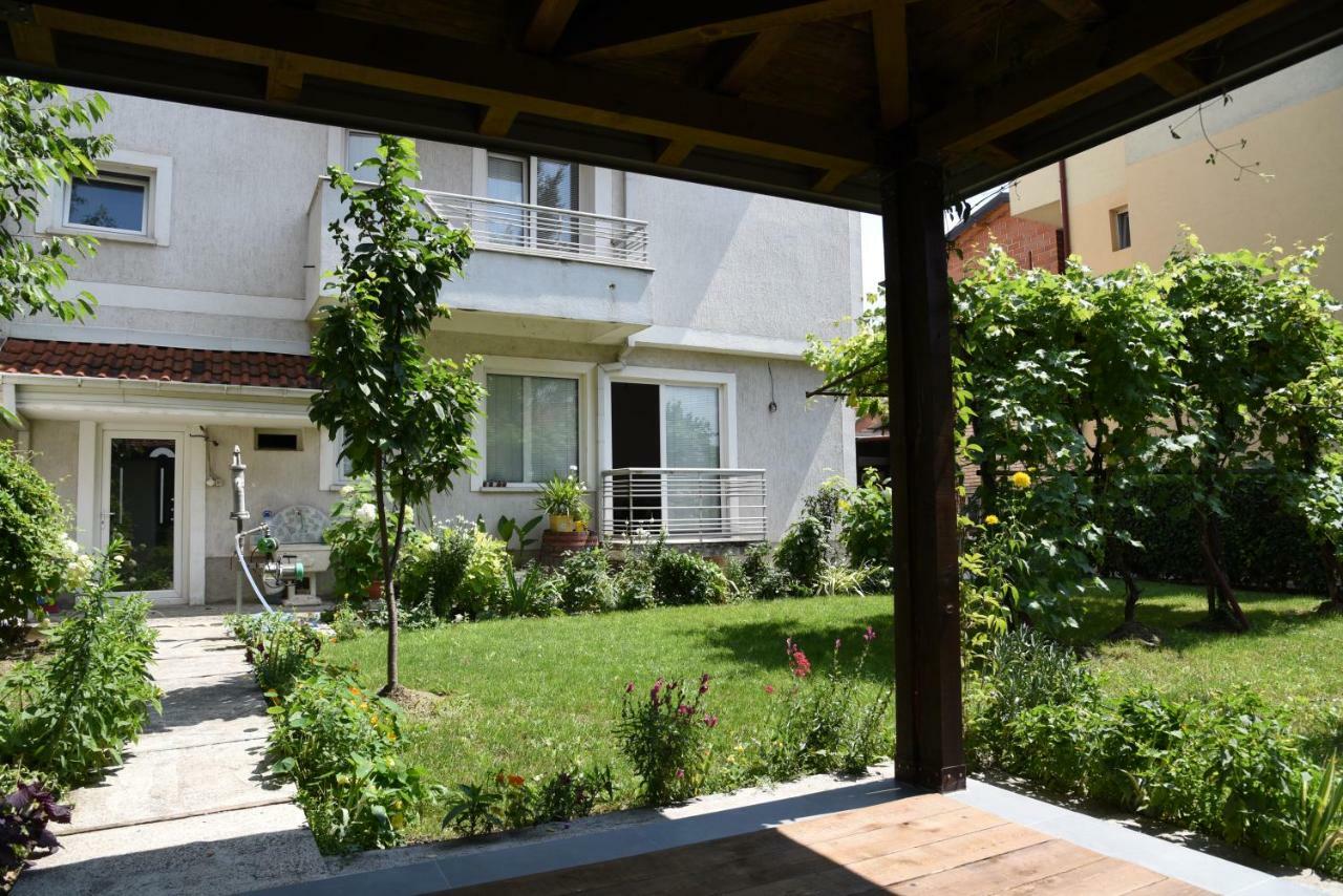 Mihail'S Apartments In Ohrid - 1 Екстер'єр фото